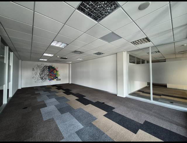 3,495M² OFFICE TO LET IN ILLOVO